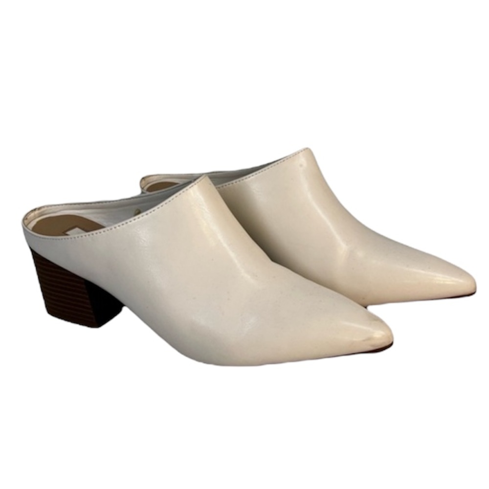 Forever 21 white mule slip on shoes small heel pointed toe size 10
